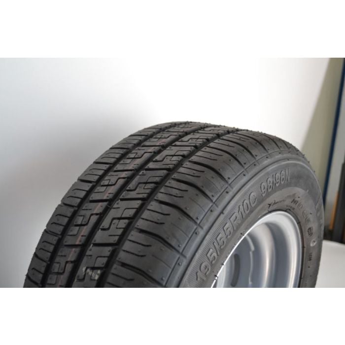 Banda en llanta 195/55R10C 95.3/139.7/4/-10 98N
