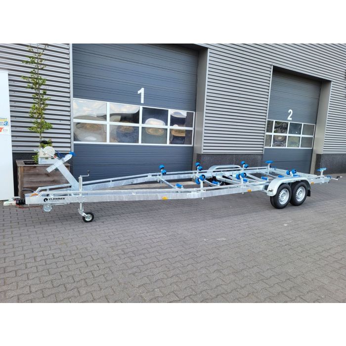 Vlemmix Boottrailer 3500kg 840x255 cm