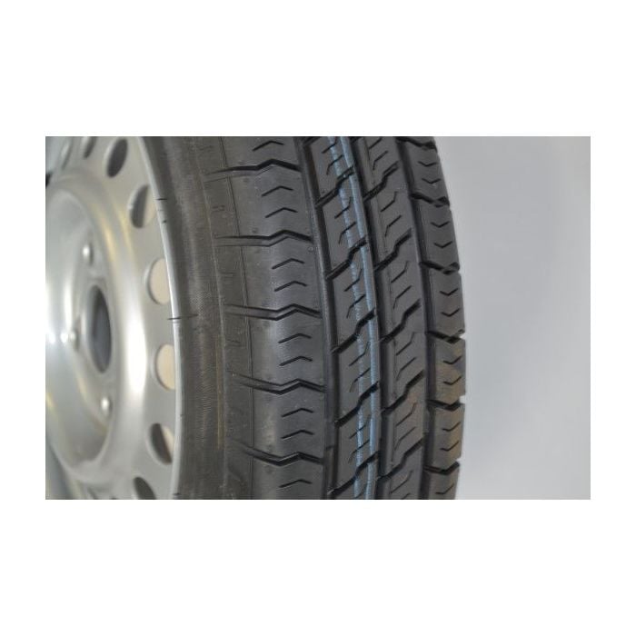 Band op velg 145/70R13 85/115/4/0 78N