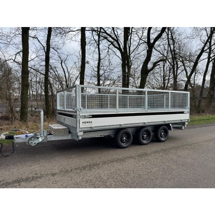 Henra 3-side tipper 2700kg 301x185