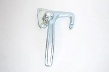 Corner lock with triangular plate on the left